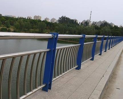 河道護(hù)欄
