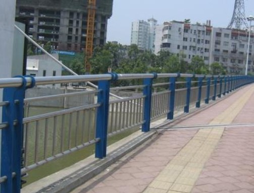 河道護(hù)欄