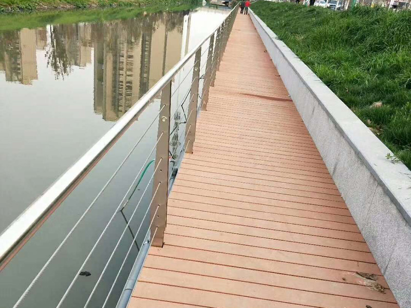 不銹鋼護(hù)欄