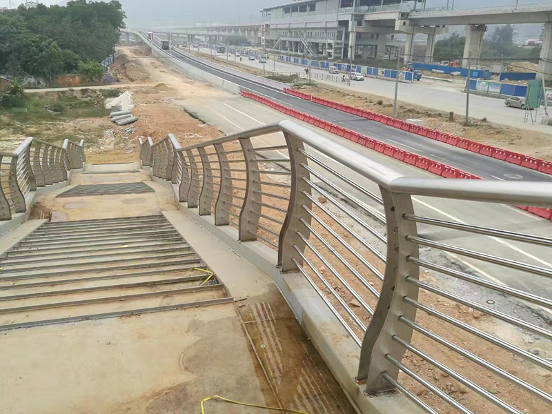 不銹鋼護(hù)欄